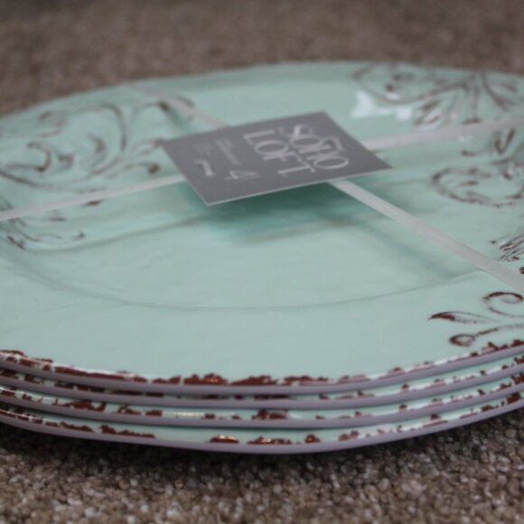Soho Loft Dinner Plates Rustic Flower Set of 4 11" Melamine Seafoam Green NWT - Picture 5 of 6